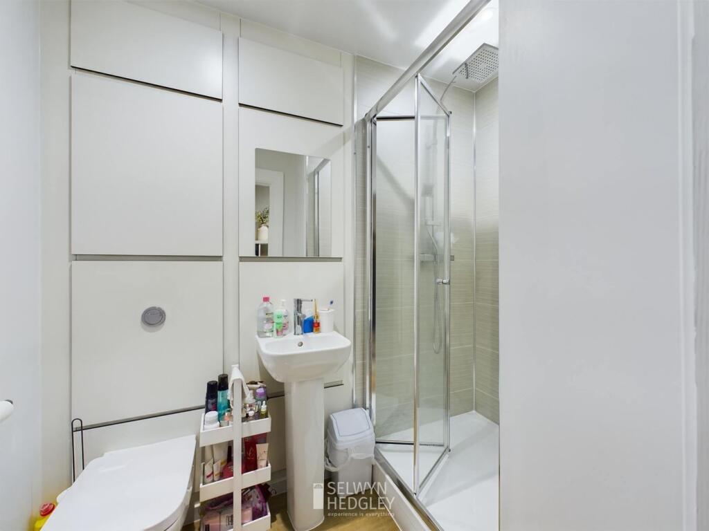 4 bed Studio for rent in Sunderland. From Hackett Property - Sunderland 4 bed Studio for rent in Sunderland. From Hackett Property - Sunderland