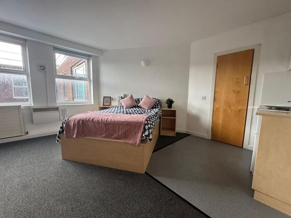 0 bed Studio for rent in Sunderland. From Hackett Property - Sunderland