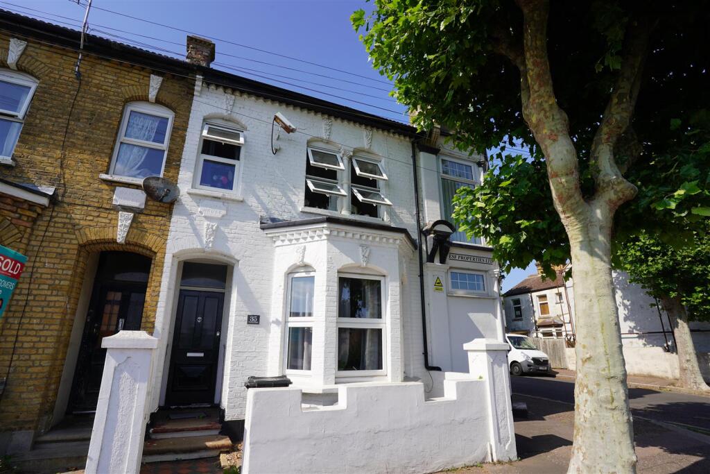 1 bed House Share for rent in Southend-on-Sea. From 1st Call Sales & Lettings - Southend