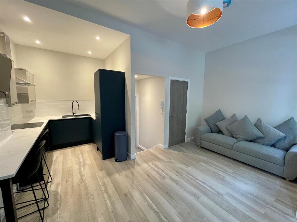 1 bed Detached for rent in Cardiff. From Keylet - Cathays 1 bed Detached for rent in Cardiff. From Keylet - Cathays