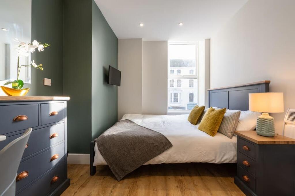 7 bed Detached for rent in Swansea. From Keylet - Cathays 7 bed Detached for rent in Swansea. From Keylet - Cathays