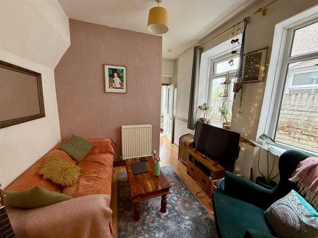 2 bed 1st Floor Flat for rent in Cardiff. From Keylet - Cathays