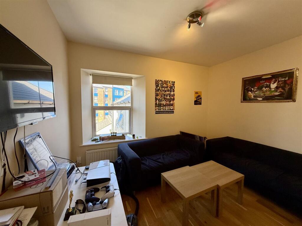 7 bed 1st Floor Flat for rent in Cardiff. From Keylet - Cathays