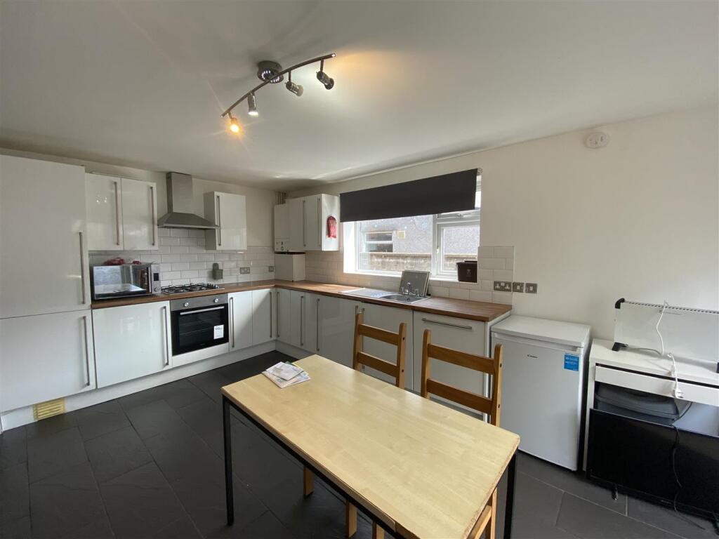 7 bed Detached for rent in Cardiff. From Keylet - Cathays 7 bed Detached for rent in Cardiff. From Keylet - Cathays