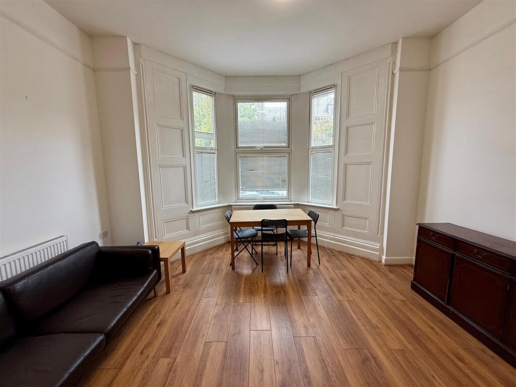 1 bed 1st Floor Flat for rent in Cardiff. From Keylet - Cathays