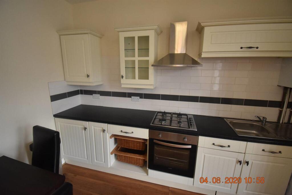 3 bed 1st Floor Flat for rent in Cardiff. From Keylet - Cathays 3 bed 1st Floor Flat for rent in Cardiff. From Keylet - Cathays