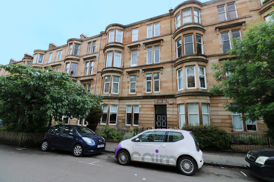3 bed 1st Floor Flat for rent in Glasgow. From CAIRN LETTING & ESTATE AGENCY - Glasgow