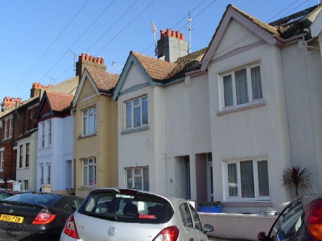 5 bed Mid Terraced House for rent in Ovingdean. From Just Lets - Hove
