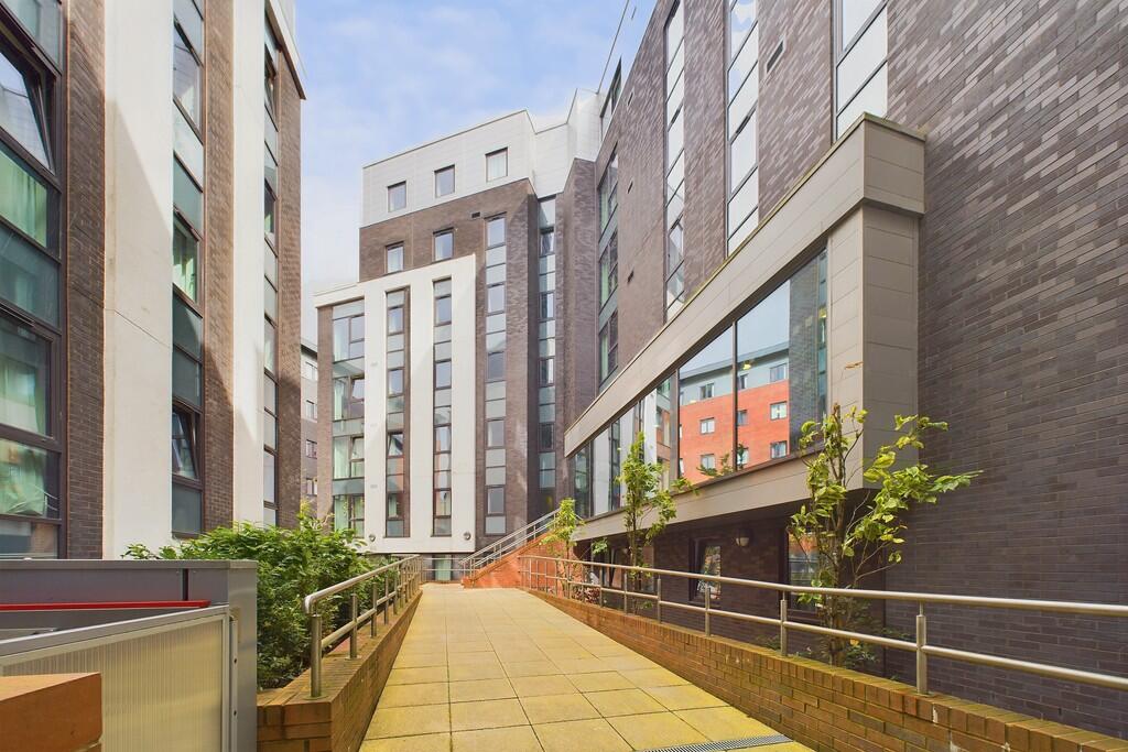 1 bed Apartment for rent in Preston. From Roberts & Co Estate Agents - Preston & South Ribble 1 bed Apartment for rent in Preston. From Roberts & Co Estate Agents - Preston & South Ribble