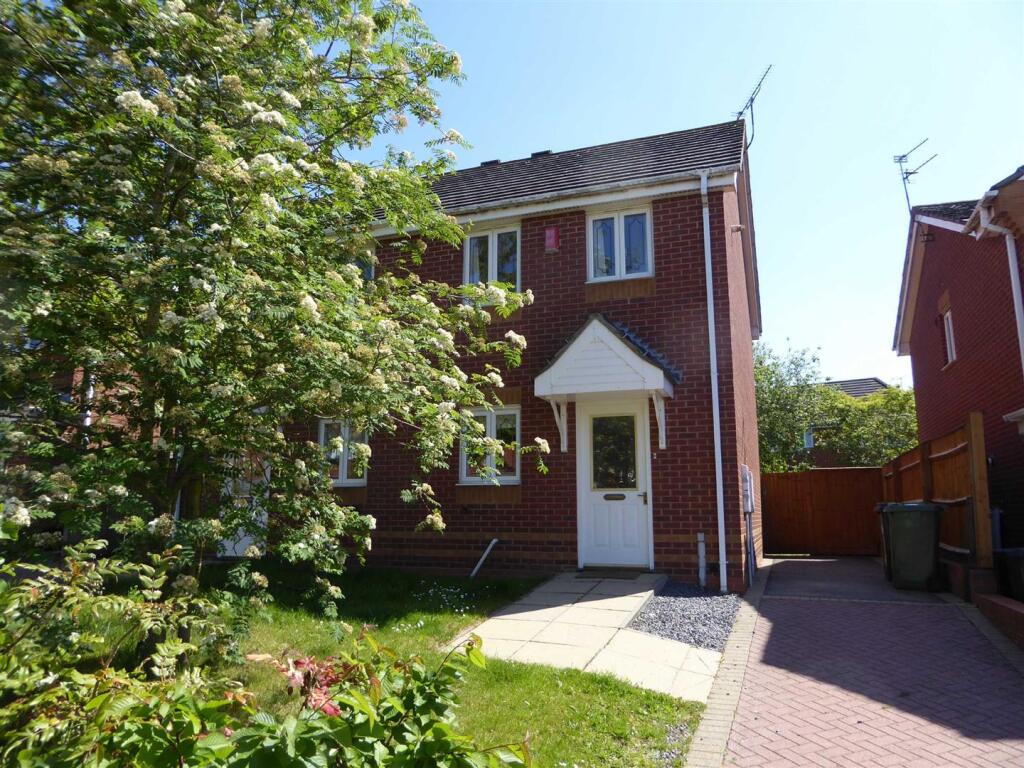 2 bed Semi Detached for rent in Warwick. From Fine Homes - Leamington Spa