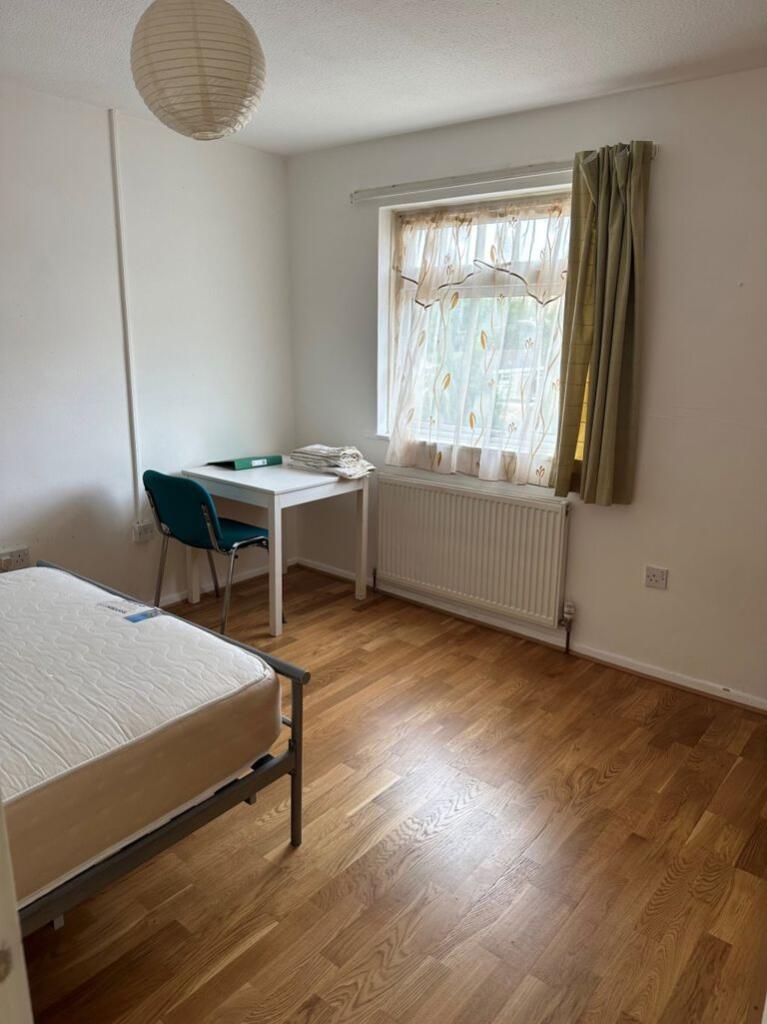 4 bed Detached for rent in Canterbury. From Leydon Lettings