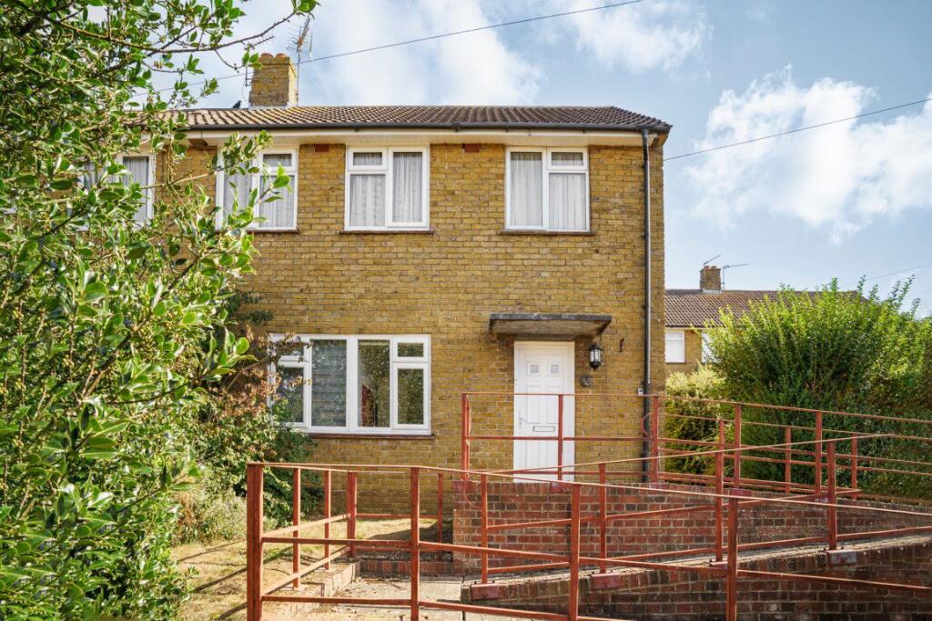 4 bed Detached for rent in Canterbury. From Leydon Lettings 4 bed Detached for rent in Canterbury. From Leydon Lettings