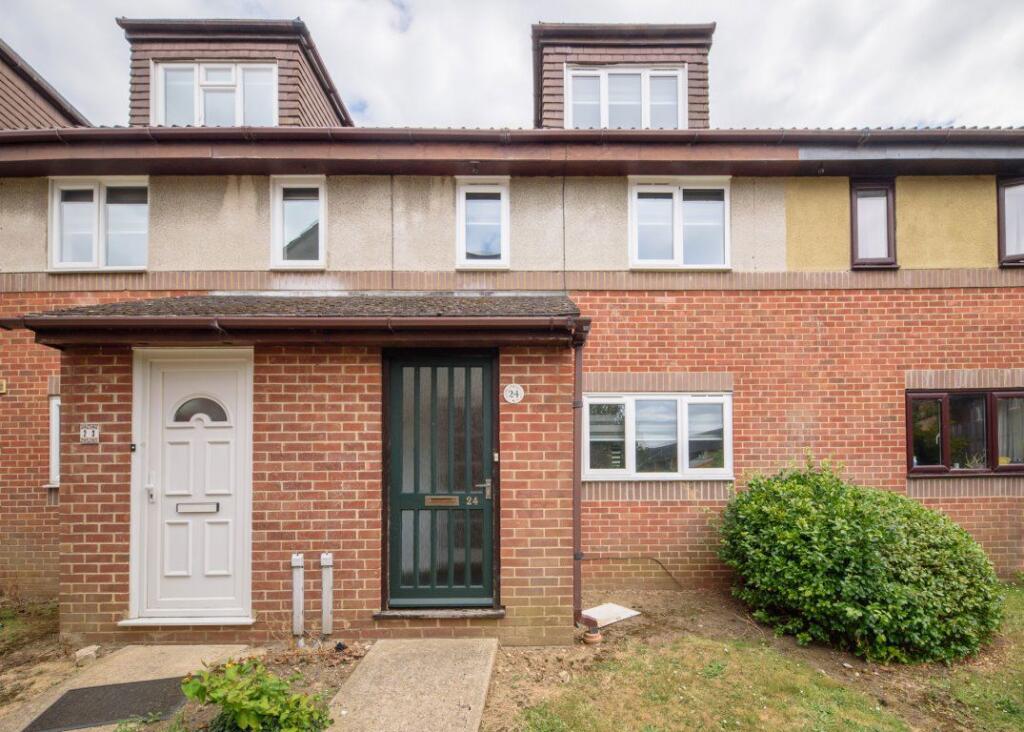 5 bed Detached for rent in Canterbury. From Leydon Lettings