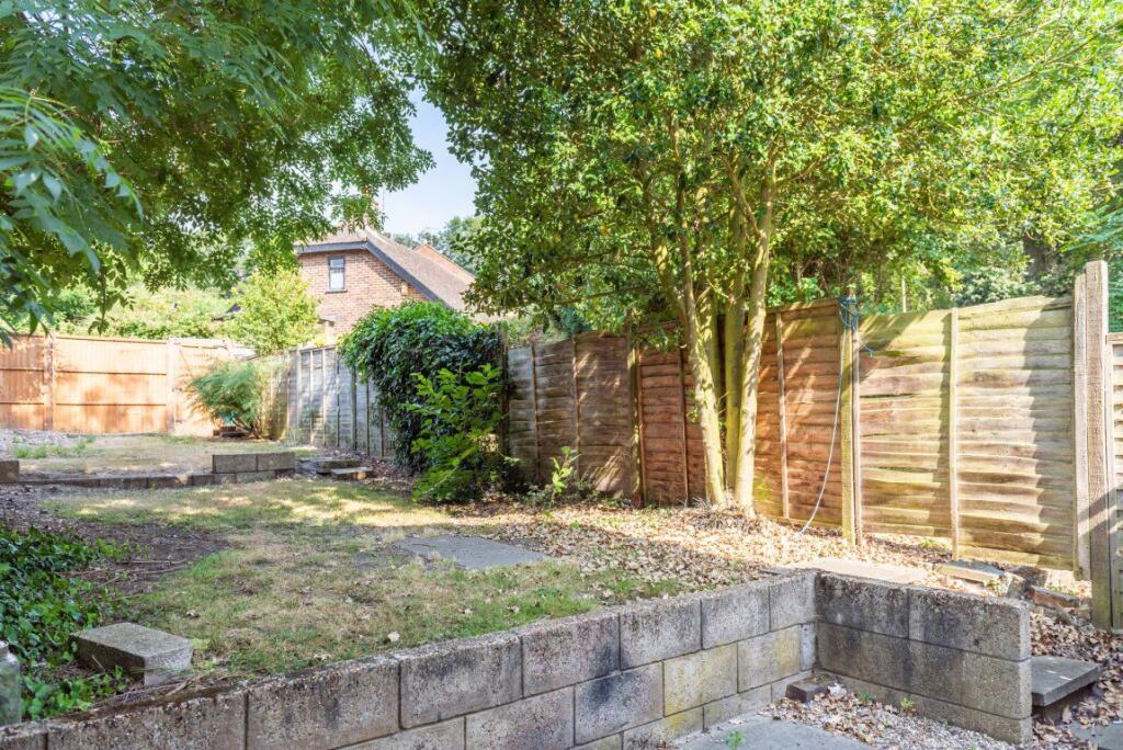 5 bed Detached for rent in Canterbury. From Leydon Lettings