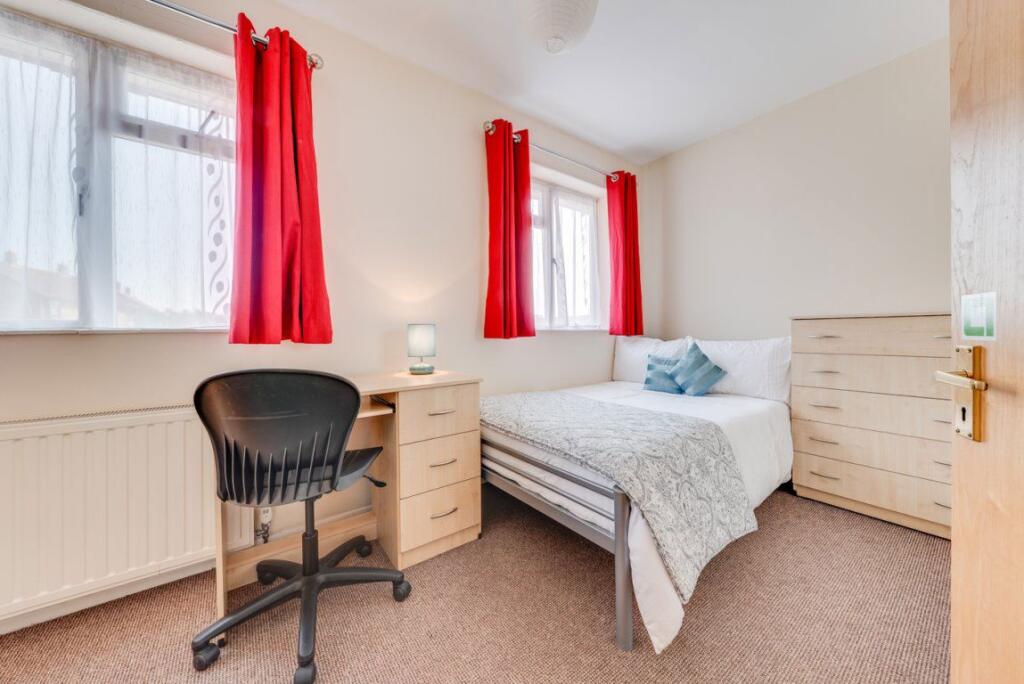 6 bed Detached for rent in Canterbury. From Leydon Lettings 6 bed Detached for rent in Canterbury. From Leydon Lettings