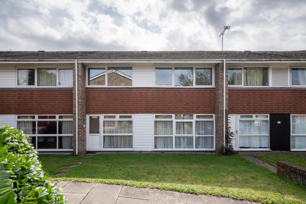 5 bed Detached for rent in Rough Common. From Leydon Lettings