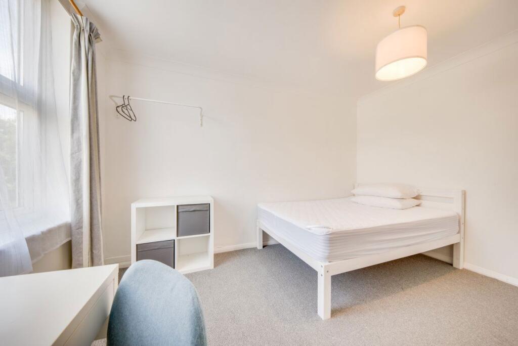 4 bed Detached for rent in Canterbury. From Leydon Lettings