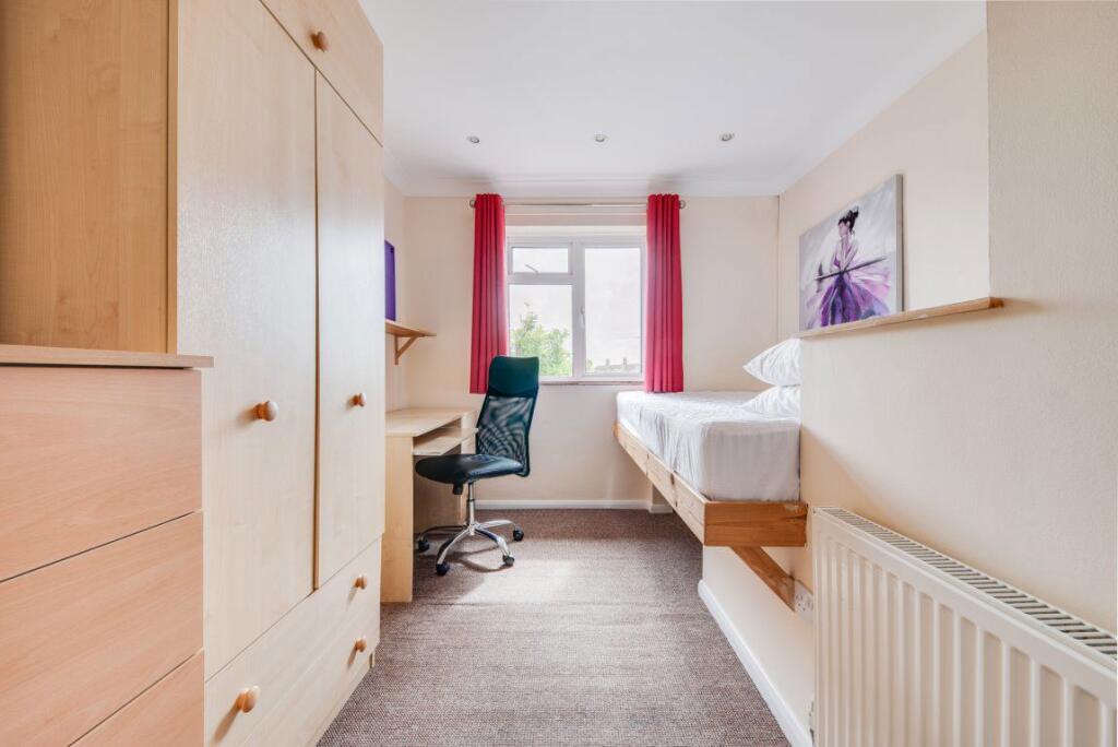 1 bed Detached for rent in Canterbury. From Leydon Lettings