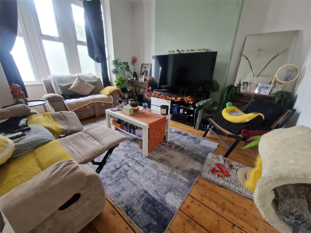 4 bed Detached for rent in London. From Drivers & Norris - Islington - Sales 4 bed Detached for rent in London. From Drivers & Norris - Islington - Sales