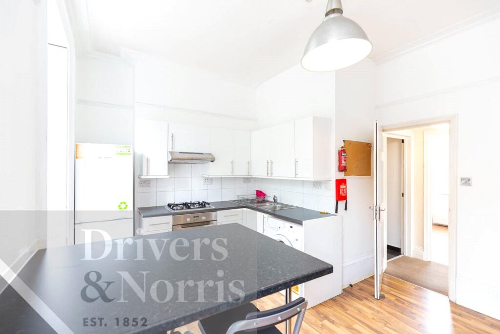 4 bed Apartment for rent in Camden Town. From Drivers & Norris - Islington - Sales