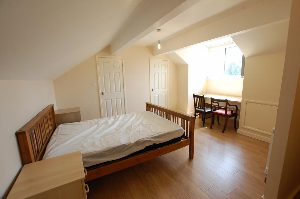 4 bed Mid Terraced House for rent in Sheffield. From Hallam Hills ltd - Sheffield