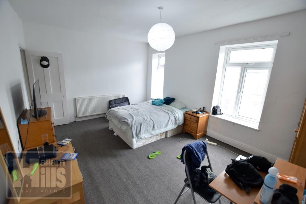 3 bed Mid Terraced House for rent in Sheffield. From Hallam Hills ltd - Sheffield