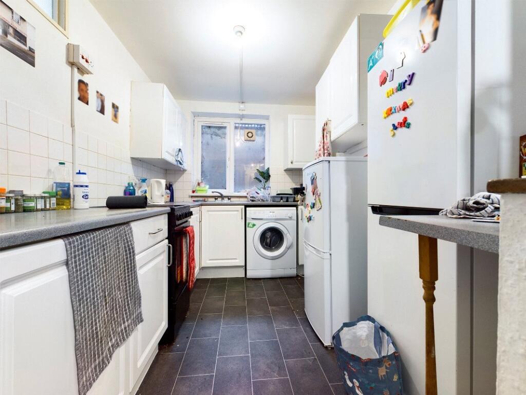 4 bed Mid Terraced House for rent in Ovingdean. From Harringtons Lettings - Hove