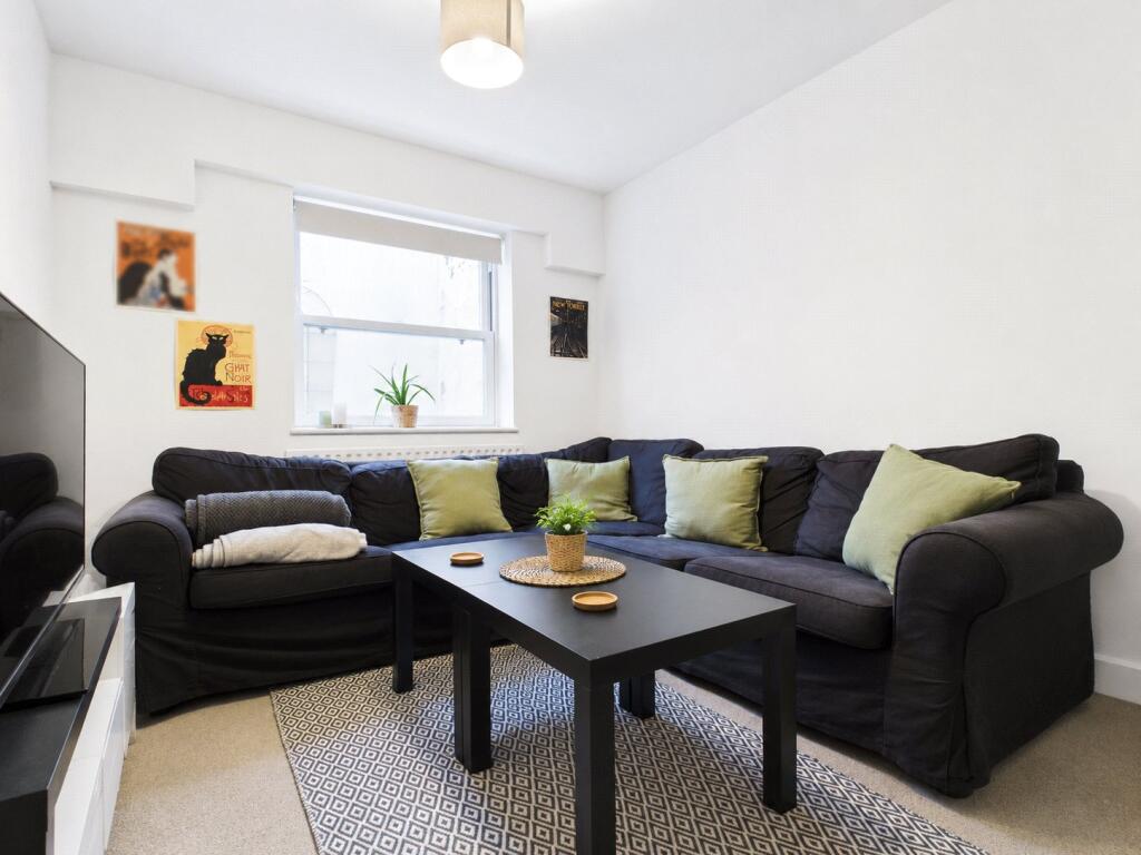 2 bed Apartment for rent in Brighton and Hove. From Harringtons Lettings - Hove