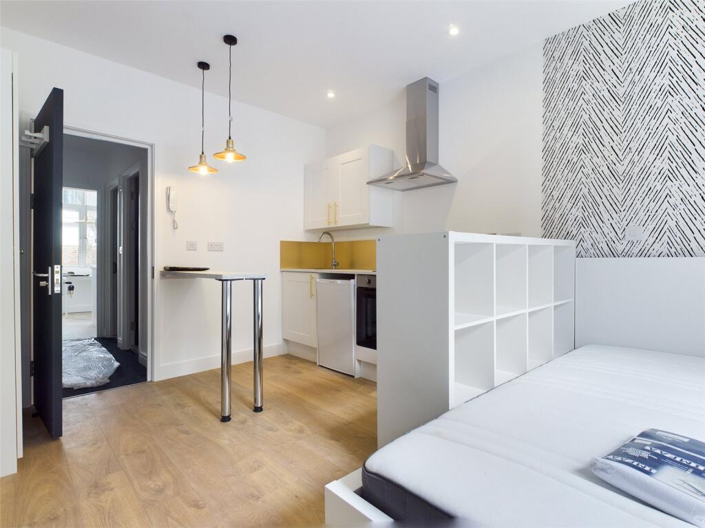 0 bed Apartment for rent in Brighton and Hove. From Harringtons Lettings - Hove