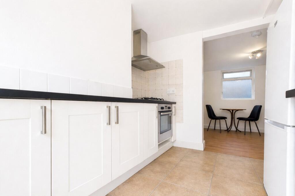 4 bed Mid Terraced House for rent in Ovingdean. From Harringtons Lettings - Hove