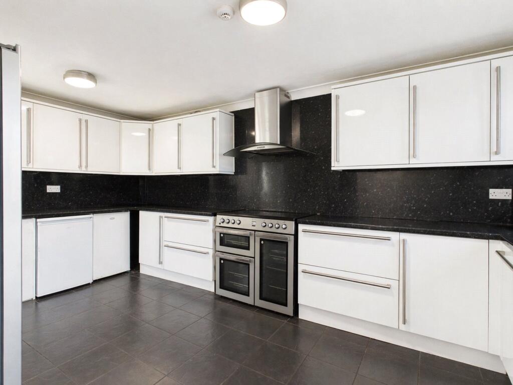 6 bed Semi Detached for rent in Falmer. From Harringtons Lettings - Hove