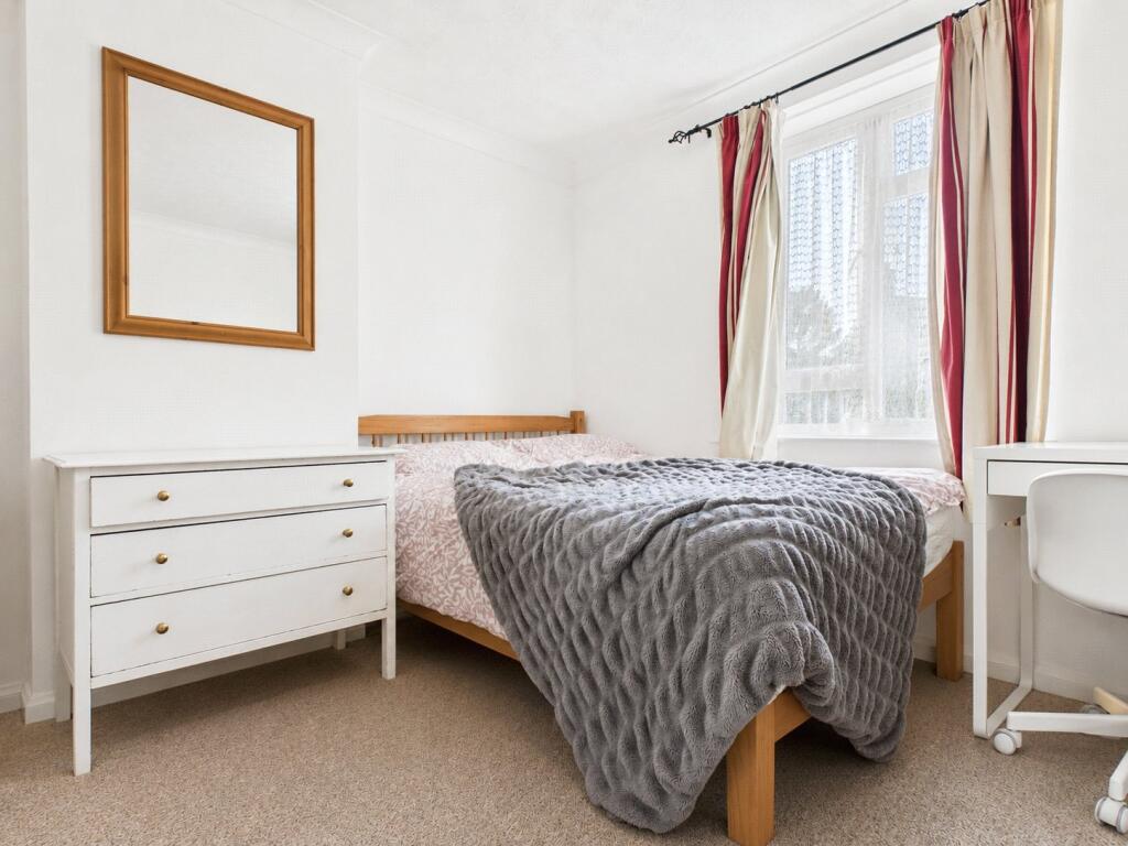 1 bed Semi Detached for rent in Falmer. From Harringtons Lettings - Hove 1 bed Semi Detached for rent in Falmer. From Harringtons Lettings - Hove