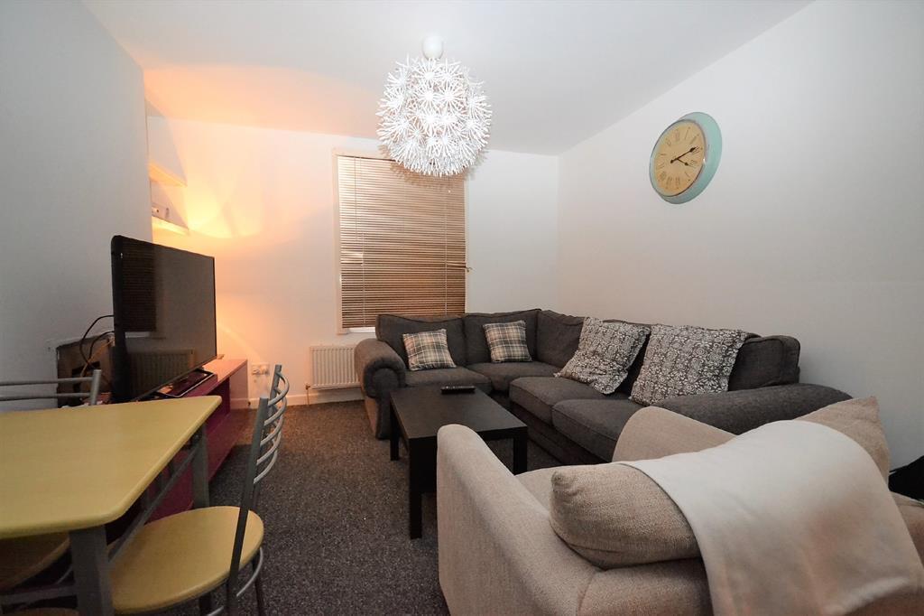 5 bed Private Halls for rent in Gloucester. From Hunters - Cheltenham 5 bed Private Halls for rent in Gloucester. From Hunters - Cheltenham