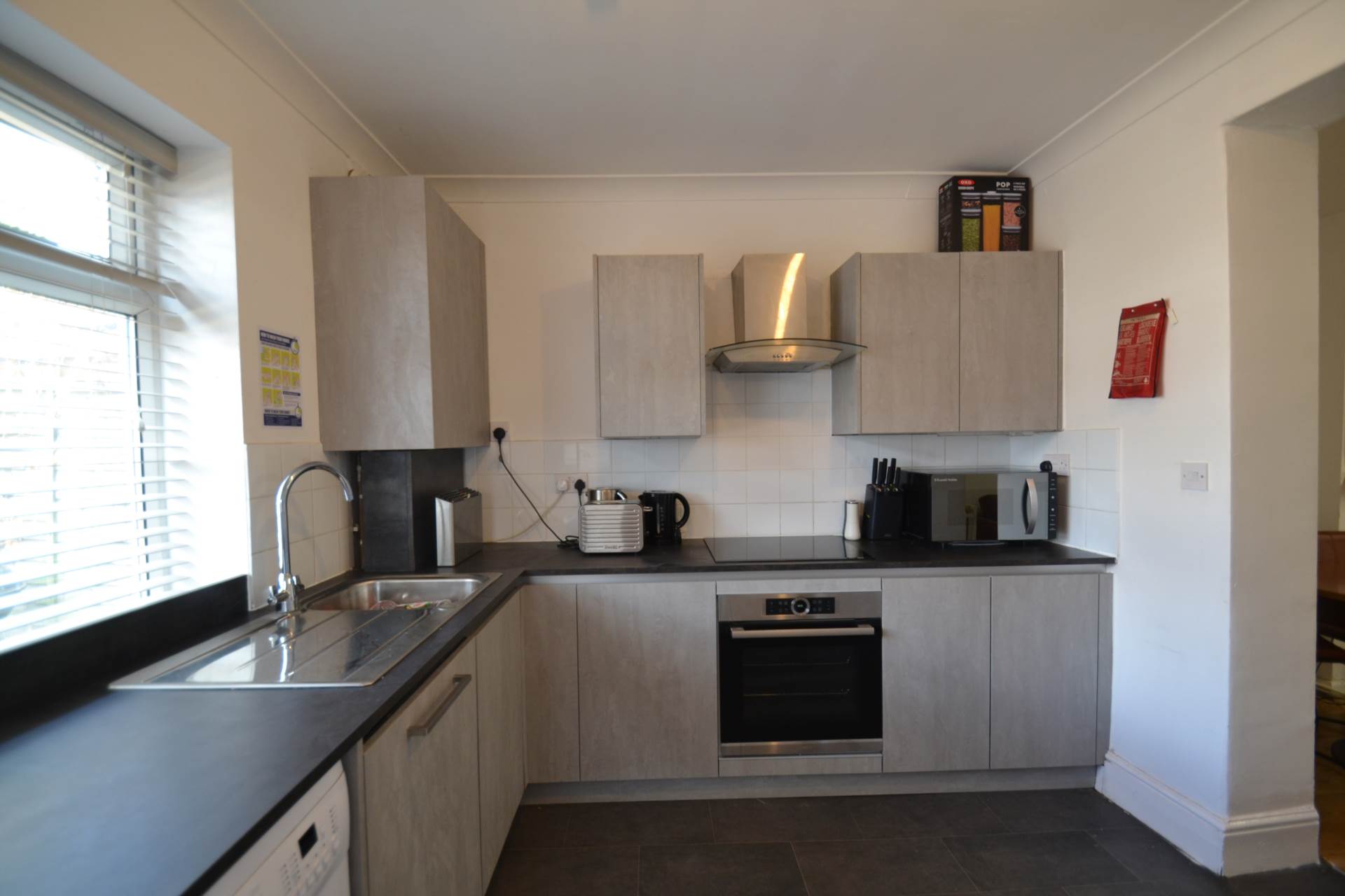 4 bed Semi Detached for rent in London. From Sutherland Estates