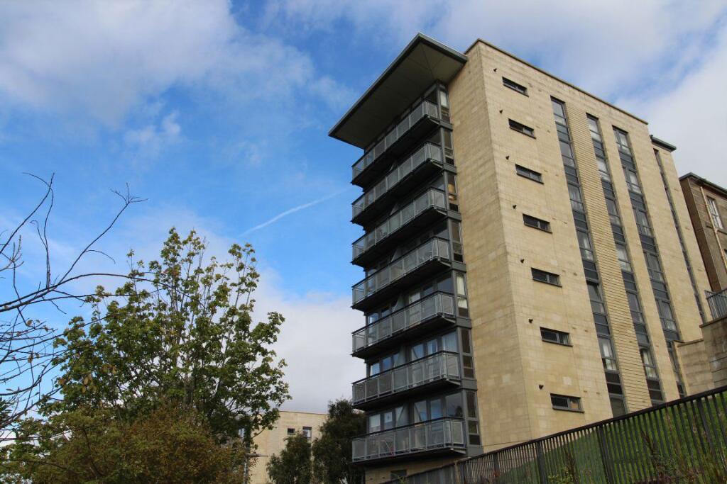 4 bed Studio for rent in Glasgow. From Maclay Property Ltd - Glasgow