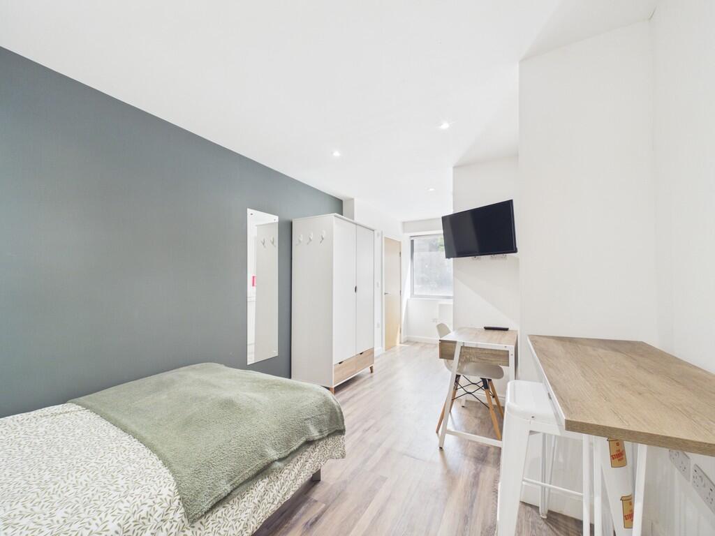 4 bed Studio for rent in Bristol. From Berkeley Estates and Management - Bristol