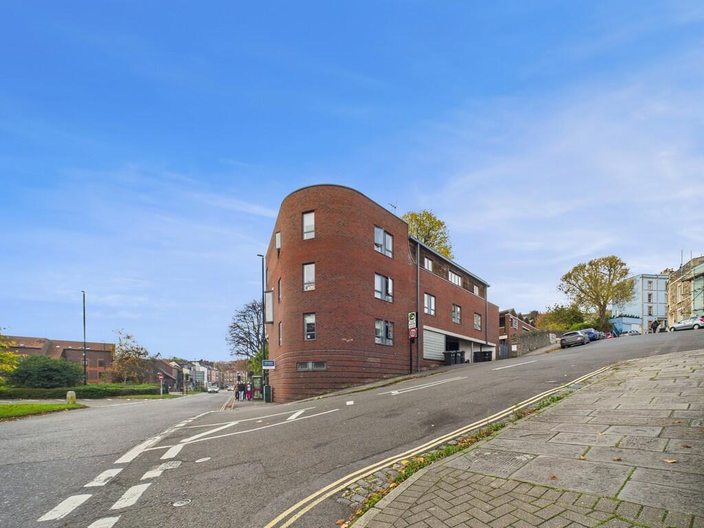 3 bed Apartment for rent in . From Berkeley Estates and Management - Bristol