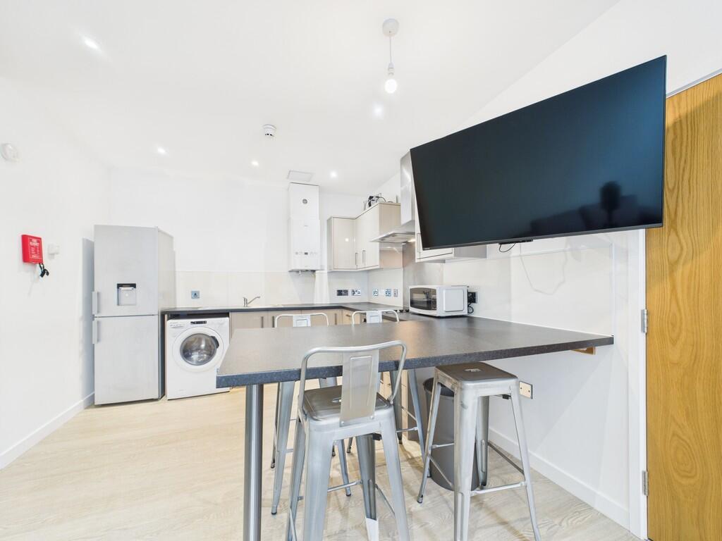 6 bed 1st Floor Flat for rent in Bristol. From Berkeley Estates and Management - Bristol