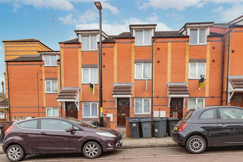 5 bed Detached for rent in Birmingham. From Oakmans Estate Agents - Student Lettings