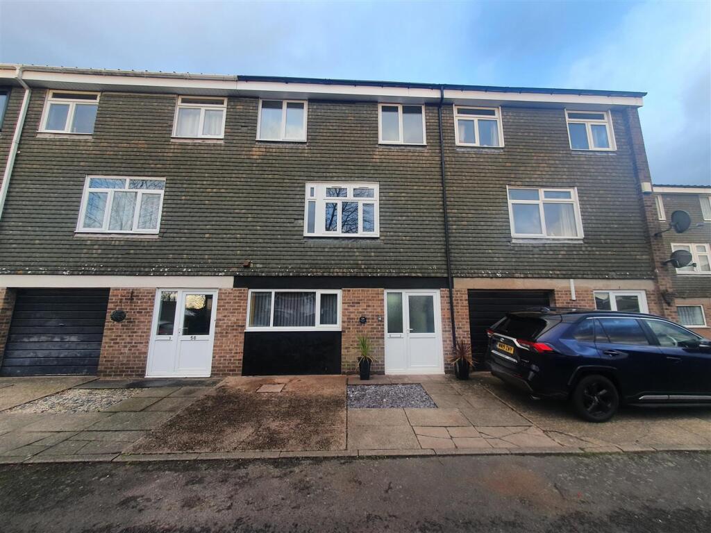 5 bed Detached for rent in Birmingham. From Oakmans Estate Agents - Student Lettings
