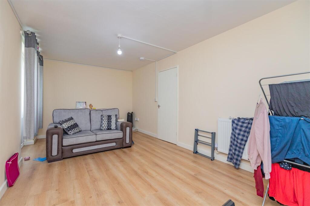 2 bed Detached for rent in Birmingham. From Oakmans Estate Agents - Student Lettings