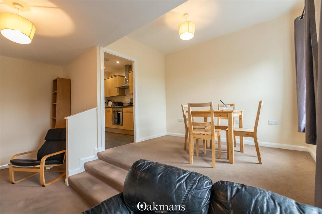 3 bed Detached for rent in Birmingham. From Oakmans Estate Agents - Student Lettings