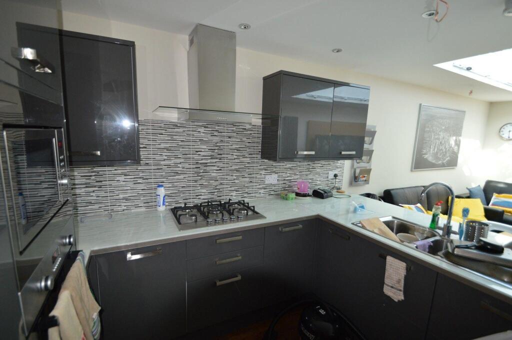 7 bed Apartment for rent in Birmingham. From Oakmans Estate Agents - Student Lettings