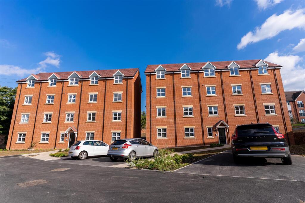 2 bed Detached for rent in Birmingham. From Oakmans Estate Agents - Student Lettings