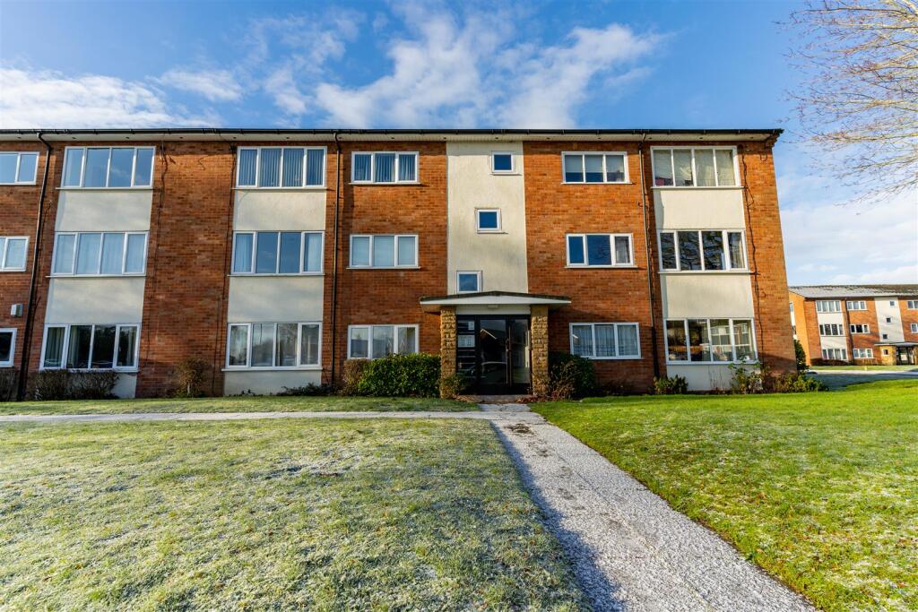 2 bed Detached for rent in Birmingham. From Oakmans Estate Agents - Student Lettings