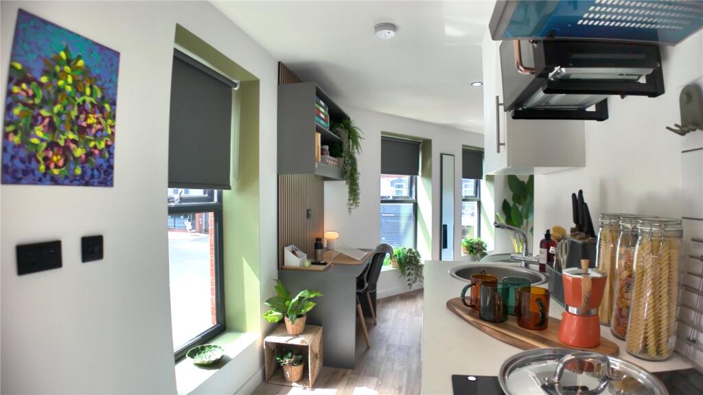 0 bed Apartment for rent in Gibraltar. From Oakmans Estate Agents - Student Lettings