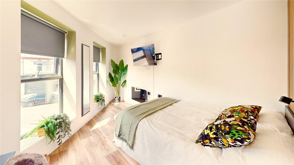 0 bed Apartment for rent in Gibraltar. From Oakmans Estate Agents - Student Lettings