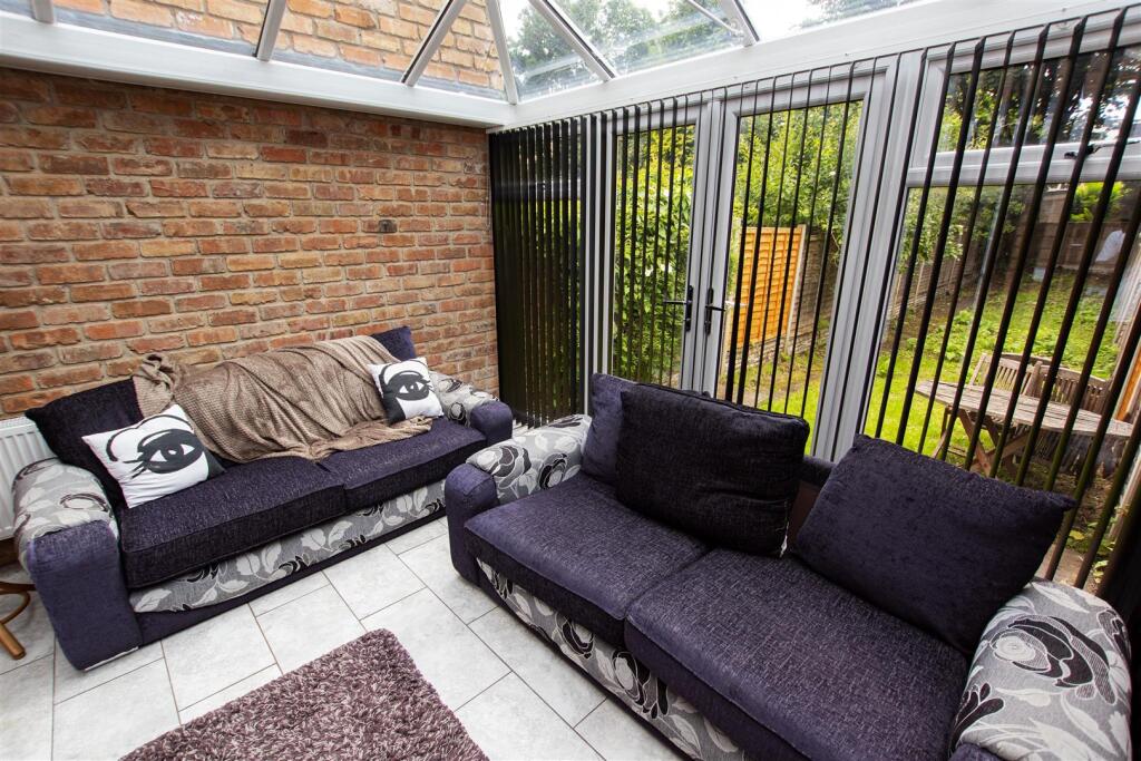 6 bed Detached for rent in Birmingham. From Oakmans Estate Agents - Student Lettings