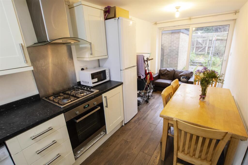 3 bed Detached for rent in Birmingham. From Oakmans Estate Agents - Student Lettings