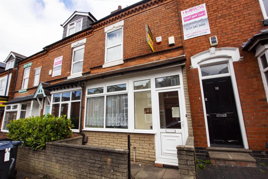 4 bed Detached for rent in Birmingham. From Oakmans Estate Agents - Student Lettings